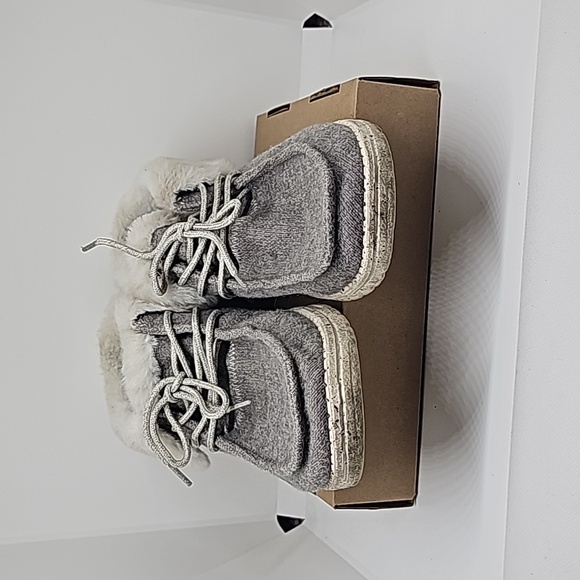 Hey Dude Wendy Fold Boot in Women's Size 9 - Picture 6 of 8